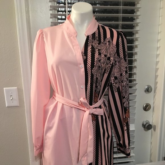 Pink & Black Floral Dress Shirt - Gorgeous, Belted, Medium  Box Car1 - Picture 3 of 7